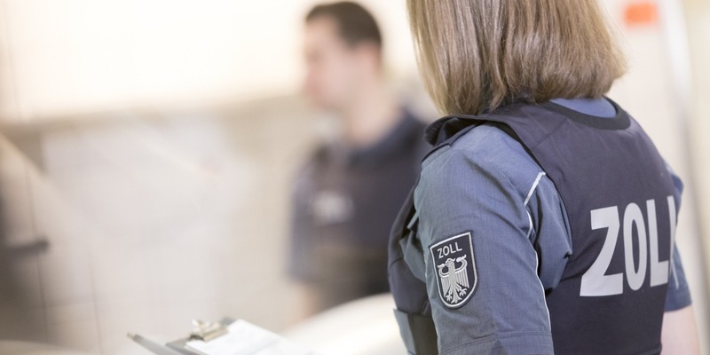 HZA-M: Zoll und Steuerfahndung durchsuchen bundesweit rund 70 Objekte mit Schwerpunkt in München - Foto: presseportal.de