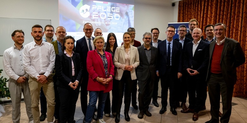 Bayerns Staatsministerin für Gesundheit, Pflege und Prävention, Judith Gerlach, besucht Pflege 2030-Modelleinrichtung Haus Curanum Karlsfeld - Foto: presseportal.de