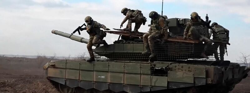 Russische Truppen rücken in der Ostukraine weiter vor.  - Foto: Uncredited/Russian Defense Ministry Press Service/AP/dpa