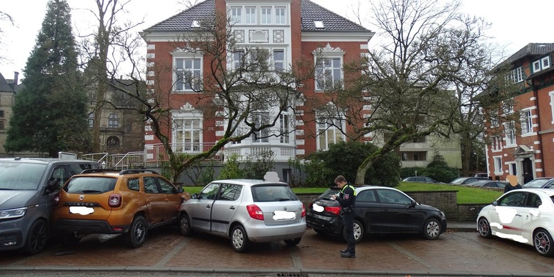 POL-NI: Verkehrsunfall - Foto: presseportal.de