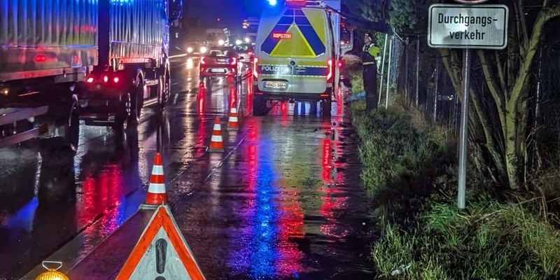 POL-MK: Nächtliche Kontrolle von Groß- und Schwertransporten - Foto: presseportal.de