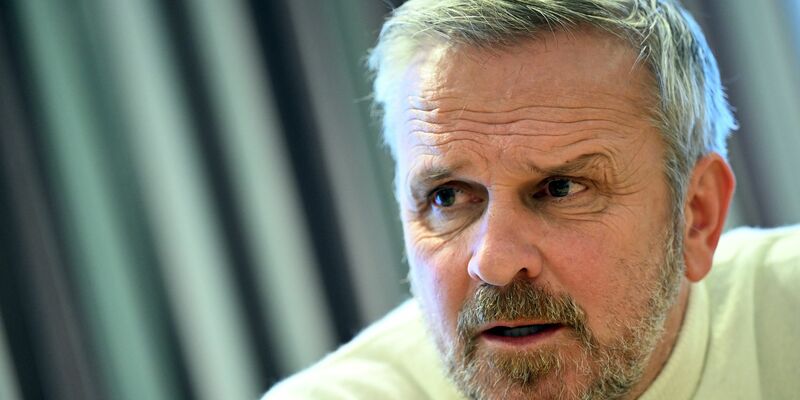 Bayern Spiel als Chance: Dietmar Hamann sieht das Topspiel als besondere Möglichkeit für den BVB. - Foto: Federico Gambarini/dpa