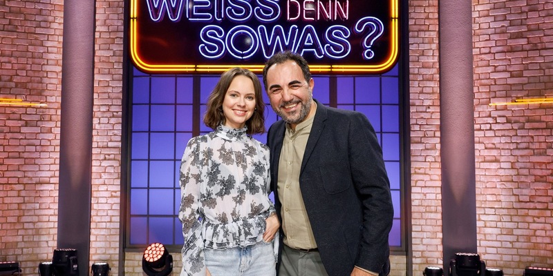 Ahoi WaPo Elbe: Adnan Maral und Barbara Prakopenka bei Wer weiß denn sowas? / Das Wissensquiz vom 2. bis 6. Dezember 2024, um 18:00 Uhr im Ersten - Foto: presseportal.de