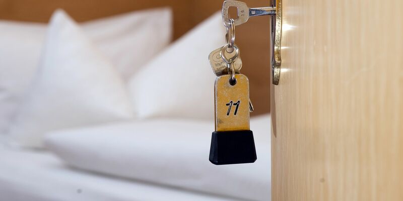 Die Achat-Gruppe meldet Eigeninsolvenz an. - Foto: Swen Pförtner/dpa