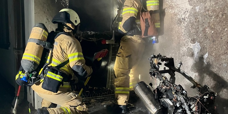FW-GL: Feuerwehr Bergisch Gladbach verhindert Wohnhausbrand im Stadtteil Herkenrath - Foto: presseportal.de