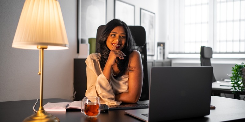 Die Beauty-Lüge: Reich werden durch Kosmetikschulungen - Banu Suntharalingam klärt auf - Foto: presseportal.de