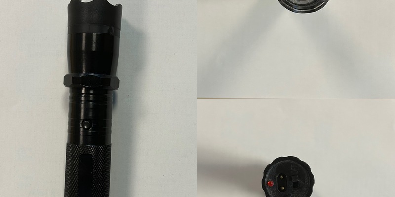 BPOL NRW: 20-Jähriger mit getarntem Elektroimpulsgerät - Bundespolizei weist auf Allgemeinverfügung hin - Foto: presseportal.de