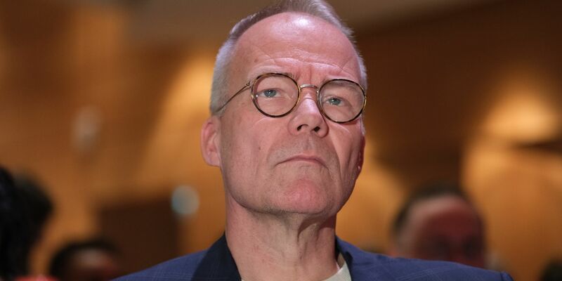 Habecks Entwurf des Heizungsgesetzes sei völlig chaotisch strukturiert gewesen, sagt SPD-Generalsekretär Miersch. - Foto: Sebastian Willnow/dpa