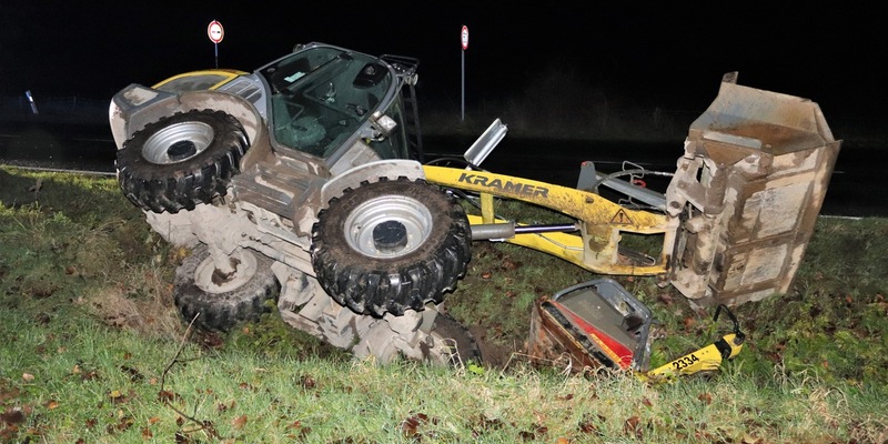 POL-HX: Diebe landen mit Radlader und Rüttelplatte im Graben - Foto: presseportal.de