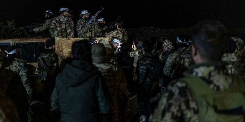 Im Bürgerkriegsland Syrien kommt es zu so heftigen Kämpfen wie seit langem nicht mehr. Rebellen wollen offenbar die Millionenstadt Aleppo einnehmen. - Foto: Anas Alkharboutli/dpa