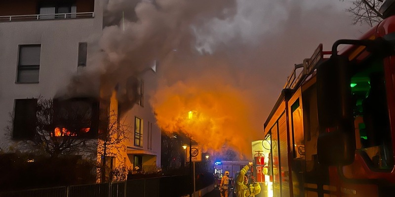 FW Dresden: Wohnungsbrand in Striesen - Drei Personen verletzt - Foto: presseportal.de