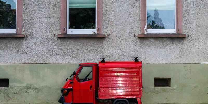 Nach mehr als einem Dreivierteljahrhundert läuft in Italien demnächst die letzte Ape vom Band. (Foto: Archiv) - Foto: Philipp von Ditfurth/dpa