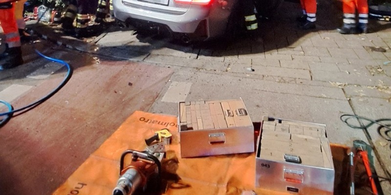 FW-M: Verkehrsunfall fordert zwei Schwerverletzte (Isarvorstadt) - Foto: presseportal.de