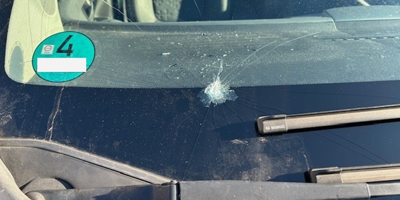 POL-PDPS: Wer hat die Scheibe eingeschlagen? - Foto: presseportal.de