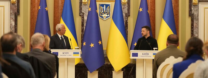 Symbolischer EU-Besuch am ersten Tag im Amt. - Foto: Evgeniy Maloletka/AP/dpa