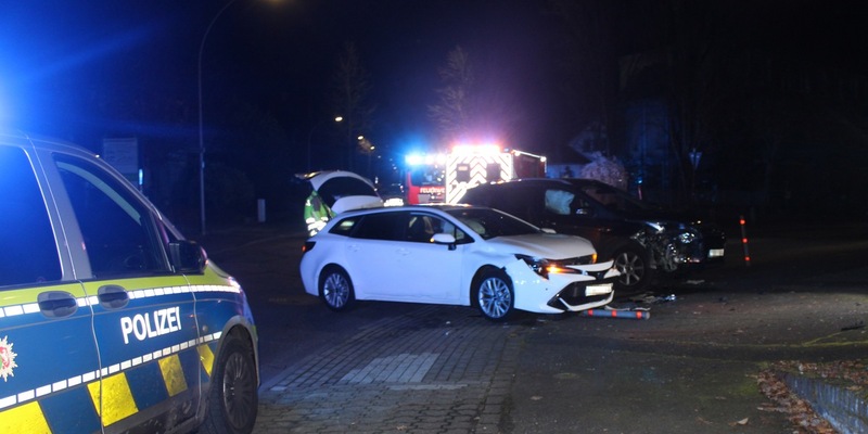 POL-RBK: Bergisch Gladbach - Zusammenstoß zweier Pkw - eine Person leicht verletzt - Foto: presseportal.de