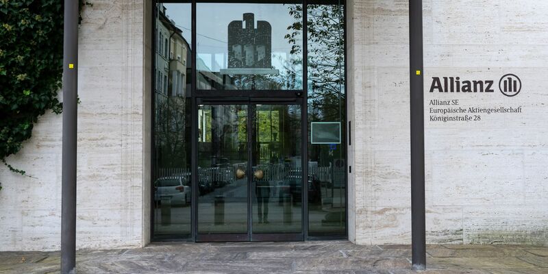Die Allianz ist größter deutscher Versicherer und auch in der Lebensversicherung Marktführer. - Foto: Sven Hoppe/dpa