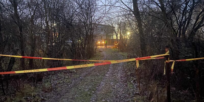 Die Absturzursache ist noch unbekannt. - Foto: Alexander Welscher/dpa