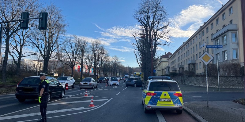 LPI-EF: Zusammenstoß in der Arnstädter Straße - Foto: presseportal.de