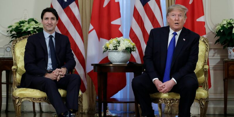 Trump hat Kanada mit hohen Einfuhrzöllen bei Amtsantritt gedroht. (Archivbild) - Foto: Evan Vucci/AP/dpa