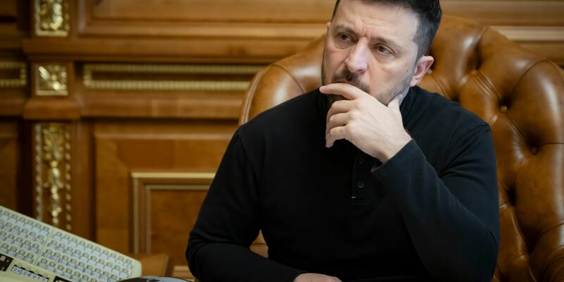 Der ukrainische Präsident Wolodymyr Selenskyj erwartet für eine Stabilisierung der Front im Osten mehr Waffen von den Verbündeten. (Archivbild) - Foto: Ukraine Presidency/Ukrainian Pre/Planet Pix via ZUMA Press Wire/dpa