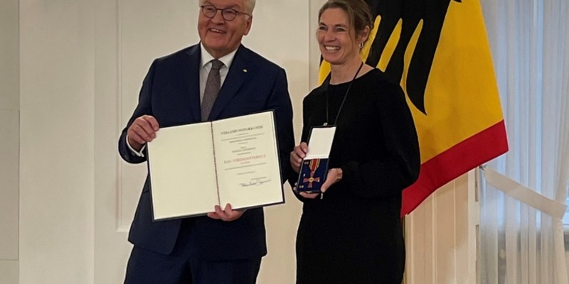 BPOLP Potsdam: SPORT TUT GUT(ES) - Freilassinger Bundespolizistin mit dem Verdienstorden der Bundesrepublik Deutschland ausgezeichnet - Foto: presseportal.de