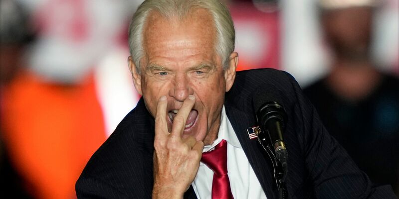 Navarro hatte bereits in Trumps erster Amtszeit eine Beraterrolle im Weißen Haus. (Archivbild) - Foto: Julia Demaree Nikhinson/AP