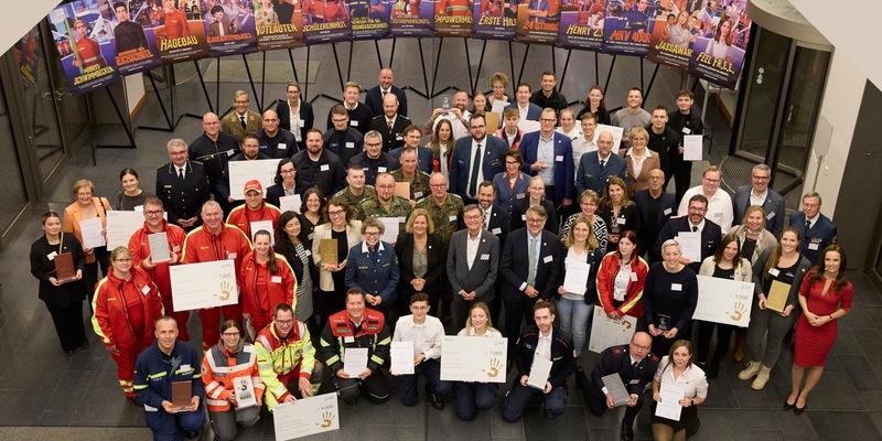 THW HH MV SH: THW Landesverband Hamburg, Mecklenburg-Vorpommern, Schleswig-Holstein erzielt herausragenden Erfolg beim Förderpreis Helfende Hand 2024 - Foto: presseportal.de