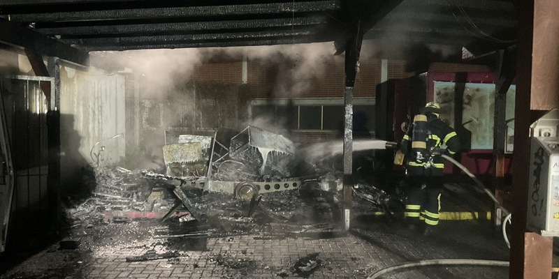 FW-DO: Anhängerbrand am Vereinsheim in Dortmund-Körne - Foto: presseportal.de