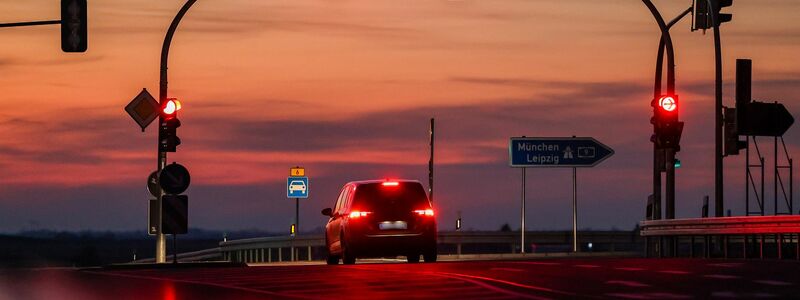 Die EU-Verkehrsminister wollen einen Führerscheinentzug künftig in der gesamten Europäischen Union durchsetzen. (Symbolbild) - Foto: Jan Woitas/dpa-Zentralbild/dpa