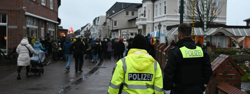 Die Polizei kündigte eine «starke Präsenz» bei dem Fest an.  - Foto: Lars Penning/dpa