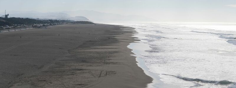 Eine Tsunami-Warnung in Kalifornien wurde schnell wieder aufgehoben.  - Foto: Emily Steinberger/AP/dpa