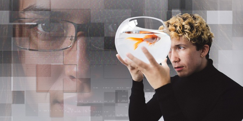 Doku-Serie mit Maximilian Mundt zum Catfishing-Fall Jule Stinkesocke - Foto: presseportal.de