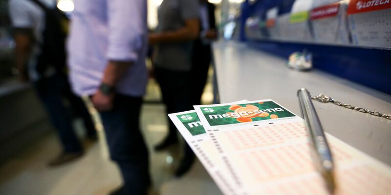 Kurz nach einem Lottogewinn in Millionenhöhe ist ein 73-jähriger Brasilianer überraschend gestorben. - Foto: Marcelo Camargo/Agencia Brazil/dpa