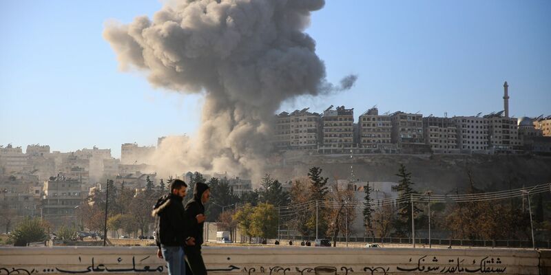 Nach mehr als 50 Jahren endet in Syrien die Herrschaft der Assad-Familie.  - Foto: Juma Mohammad/IMAGESLIVE via ZUMA Press Wire/dpa