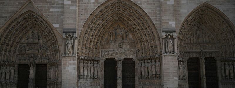 Anlass für Trumps erste Auslandsreise ist die feierliche Wiedereröffnung der Notre-Dame-Kathedrale. - Foto: Thibault Camus/AP