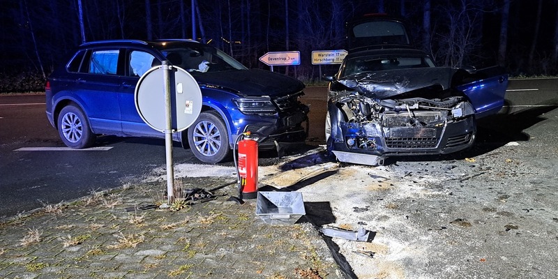 FW-AR: Verkehrsunfall mit zwei beteiligten Fahrzeugen - Foto: presseportal.de
