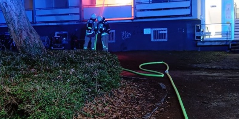 FW Konstanz: Verkehrsunfall und Brand in Übergangswohnheim - Foto: presseportal.de