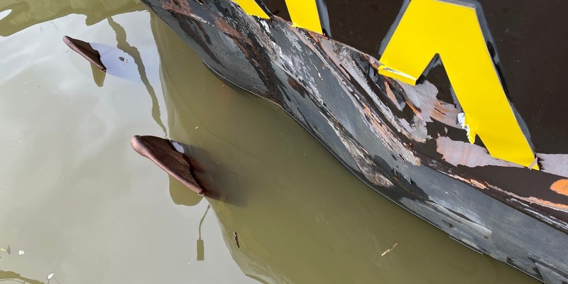 PP-ELT: Schiffsunfall mit Anfahrung des Schleusentors der Schleuse Müden - Foto: presseportal.de