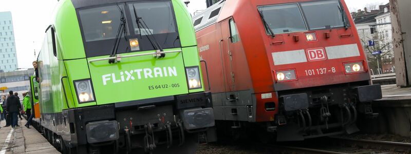 Die Deutsche Bahn und Flixtrain landen in dem Ranking auf Platz 16 beziehungsweise 20. (Archivbild) - Foto: Christian Charisius/dpa