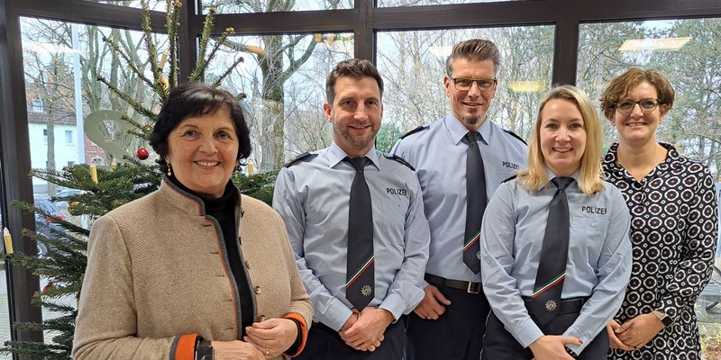 POL-SO: Landrätin Eva Irrgang begrüßt neues Führungstrio der Polizei - Foto: presseportal.de