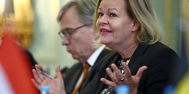  Ob und wann eine Rückkehr von Syrern sicher ist, wird sich aus Sicht von Bundesinnenministerin Nancy Faeser erst noch zeigen.  - Foto: Henry Nicholls/PA Wire/dpa