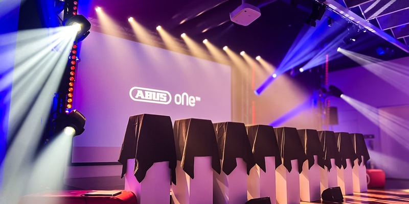 Die Faszination des Lichts: Wie GO4IT! Produktlaunches zum Erfolg macht - Foto: presseportal.de