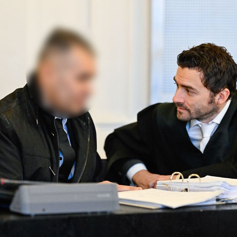 Angeklagt ist auch die Partnerin des nun geständigen Mannes.  - Foto: Uwe Anspach/dpa