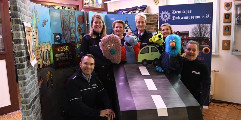POL-PB: Rund ein Jahr im Einsatz: Bilanz der Puppenbühne der Paderborner Polizei - Foto: presseportal.de