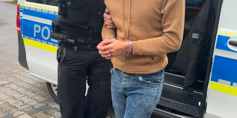 Bundespolizeidirektion München: Schlag gegen Schleusergruppierung in Niederbayern - Foto: presseportal.de