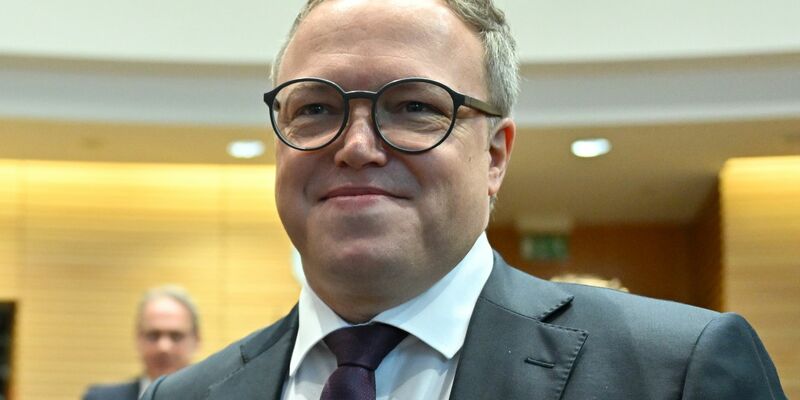 Hilfe von der Linken für die Ministerpräsidentenwahl in Thüringen. - Foto: Martin Schutt/dpa