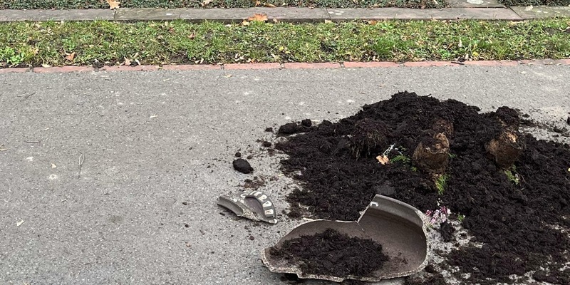 POL-AC: Vandalismus auf dem Friedhof - Unbekannte beschädigen Gräber - Foto: presseportal.de