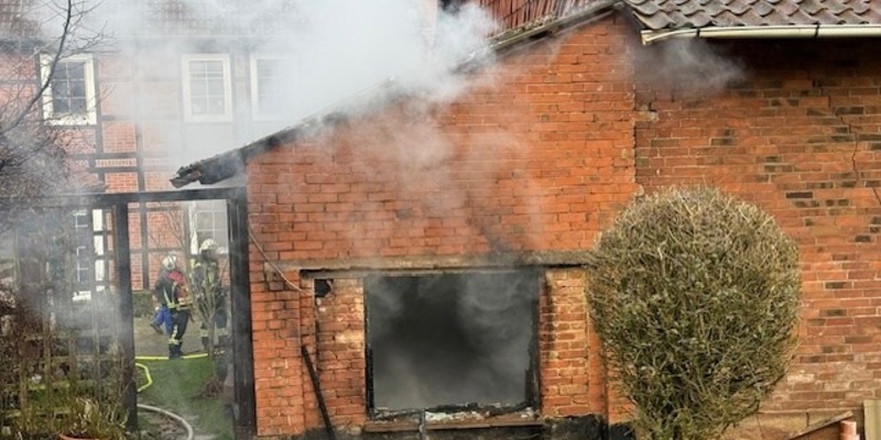 POL-NOM: Brand einer Garage - Foto: presseportal.de
