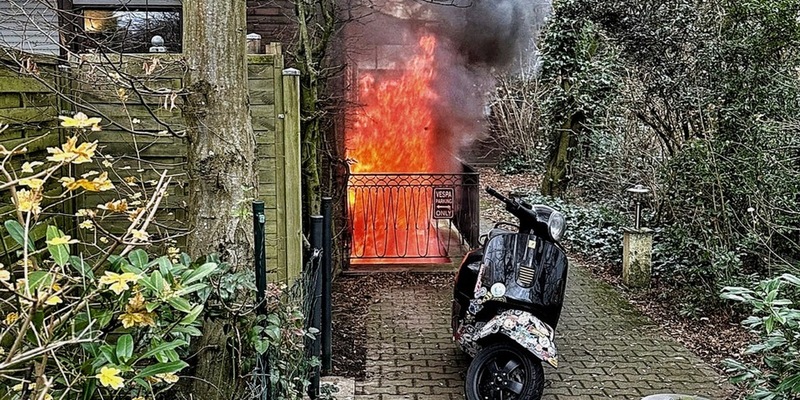 FW-NE: Mehrere Paralleleinsätze fordern Feuerwehr | Nahezu alle Löschzüge im Einsatz - Foto: presseportal.de